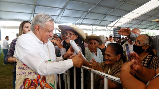 2023-12-09-Presidente-AMLO-Programas-para-el-Bienestar-Tejupilco-Estado-de-Mexico-Foto-10.jpg