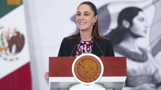 2026-04-13_Conferencia_de_prensa_matutina_-_Palacio_Nacional_03_SLE.jpg