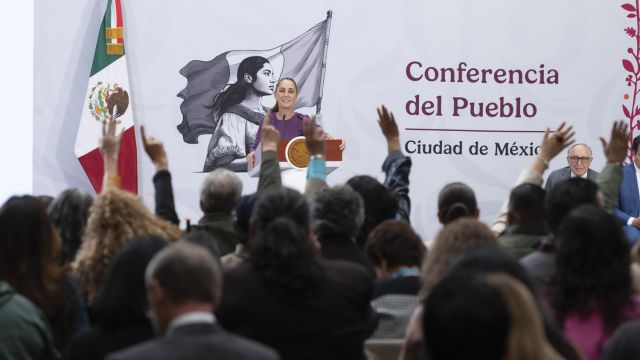 2026-04-22_Conferencia_de_prensa_matutina-Palacio_Nacional_02_SLE.jpg
