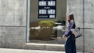peso-mexicano-extendiende-ganancias-ante-el-dolar-cierra-en-1702-su-mejor-nivel-desde-mayo_a6b06b29-ce58-41a8-8e39-7142bd246ecb_medialjnimgndimagefullsize.webp